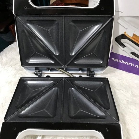 Rival Sandwich Maker White - Picture 2 of 11